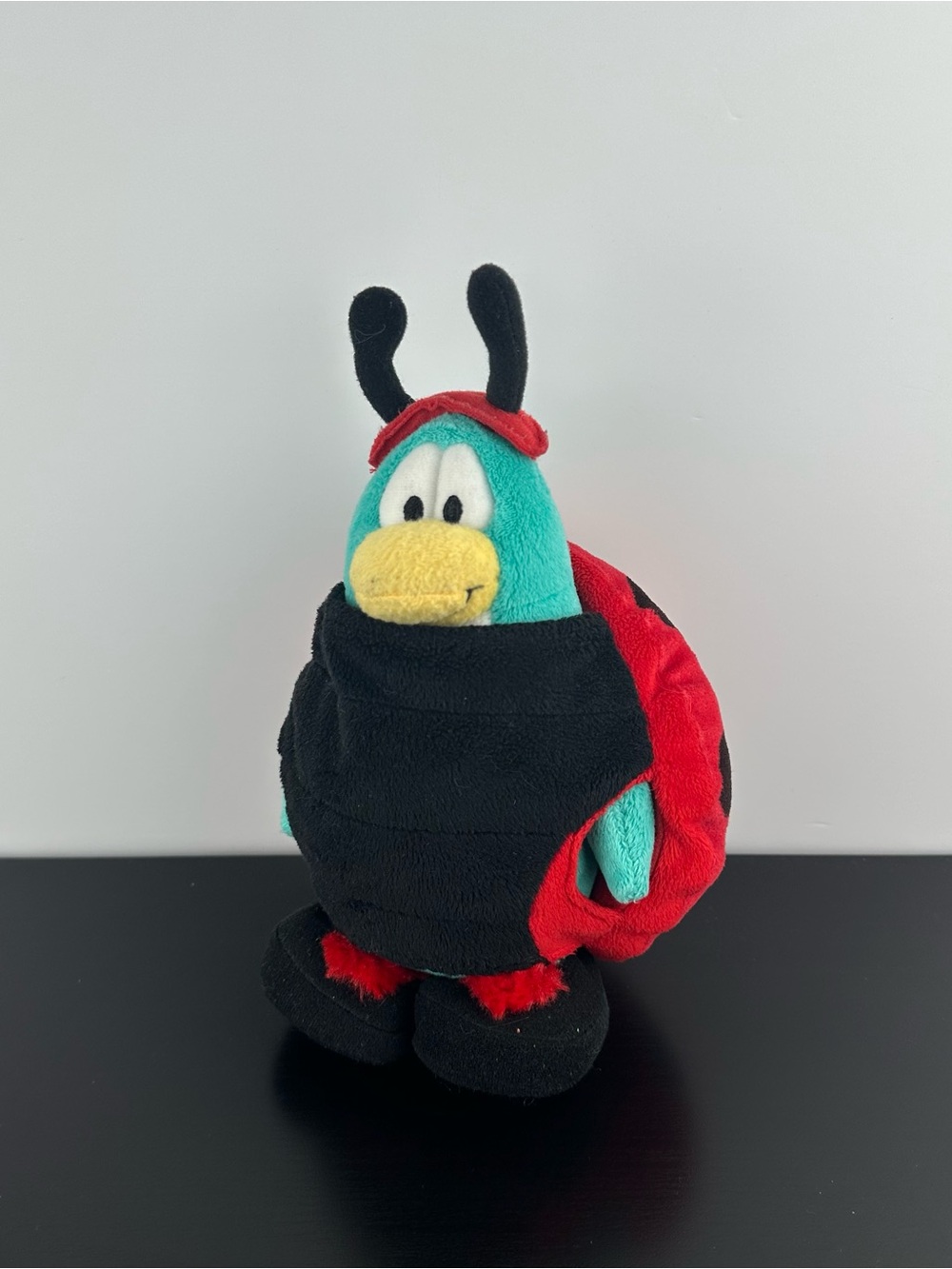 Club Penguin Ladybug 9” Red Black Spotted Lady Bug Plush Stuffed Animal